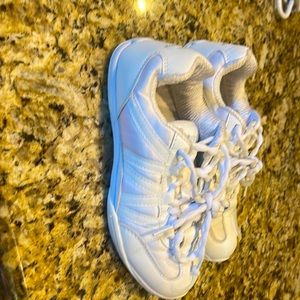 Girls white Chase cheer shoes